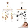 Sino de cama de berço recém-nascido para abates de bebês grãos de desenho animado suporte de madeira suporte de braço pendurado chocalhos brinquedos 0-12 meses HKD230817