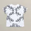 Ontwerper Kinderen Korte mouw High-end baby T-shirt Maat 100-150 cm bladpatroon Drukken Kind T-stukjes Ronde nek T-shirt Mar08