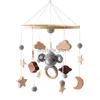 Babykrippen Rasseln Spielzeug 0-12 Monate Holzbaby Neugeborene Musikbox Bett Bell Hanging Spielzeughalter Klammer Kinderkrippe Spielzeugartikel HKD230817