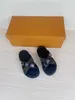 Designer Slides Kids Sandals Letter Printed Cross Woven Tape Baby Slippers Storlek 26-35 Summer Barnskor Box Packaging Juni25