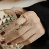 Pierścienie zespołowe akcesoria dla kobiet kwadratowe cyrkon złoto kolor otwartego pierścienia dla kobiety pensji goty