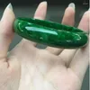 Bracciale jadeite secco sottile bracciale jadeite a secco naturale del braccialetto naturale di filo di giada