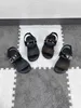 Designer Kinderschoenen Glanzen metalen Buckle Kids Sandalen Lak Leer Lederen schoenveters Child Slippers Doos Verpakking Kindergrootte 26-35