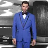 Costumes pour hommes Dernières conceptions Royal Blue Men Slim Fit Wedding Groom Tuxedos personnalisé Homme Blazers Pantalon de veste 3 pièces Vest Prom