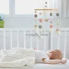 Drewniany dzwonek do łóżek dla noworodków Wiszący Grzechotki Zabawne wisząca grzechotka w pokoju dziecięcego Grzechotki Wspornik HKD230817