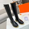 Stiefel, hoher Stiefel, glattes Kalbsleder, Schnalle, Ritterstiefel, klobiger Absatz, Leder, runde Spitze, kniehohe Reitstiefel, Luxus-Designer, flacher Absatz, Gummisohle für Damen