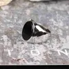 Anéis de banda Anéis de banda Mais novo simples natural preto ônix banhado a ouro anel para mulheres homens anel feito à mão acessórios de joias góticas tomada de fábrica G230213 Z230817