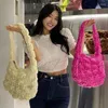 Bolsas de noite exclusivas rosa brilhante Rosa vermelha Velvo ruched Nublado bolsa de luxo viagens de férias de alta capacidade ombro mulheres carteiras doces garotas