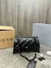 balencig Sac à chaîne B Crush Curshed Meidum Cuir de veau Matériel noir Sablier Bandoulière Sacs en croissant Sac à bandoulière en cuir Lettre Boucle Embrayage avec Nappa Lambsk