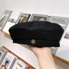 Berety malarz kapelusz boina francuska czapka beret jesienne zimowe berety dla mężczyzn kobiety koreańskie dziewczyny listu haft haftowy beret hat 230816