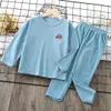 Warm ondergoed voor kinderen Set 2023 Herfst en winter Duits Velvet Underwear Home Kleding voor jongens en meisjes, baby herfstkleding en herfstbroek