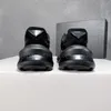 Designer Calfskin Casual Shoes Casual Platform Sneakers Tissu cycliste et éléments en daim ornent des baskets en cuir brillant coulant Shoee taille 35-46 avec boîte