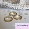 Klassiker mit Diamanten handgefertigter geometrischer goldener Ring für Frauen stilvoller Zwilling einfacher grenzüberschreitend