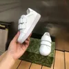 Bambini casual scarpe casual di alta qualità in pelle di pecora da sneaker per bambini 23-35 slittamento anti-slittamento Spedizione di protezione della scatola giugno20 giugno 20 giugno