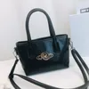 Luxo Vivi Bolsas de Designer de Couro de Bolsa Vivi para Mulheres Bolsa de ombro para Mulheres Purse Compras CHD2308168 Xrong_totes