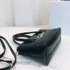 Luxo Vivi Bolsas de Designer de Couro de Bolsa Vivi para Mulheres Bolsa de ombro para Mulheres Purse Compras CHD2308168 Xrong_totes