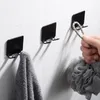 Prateleiras de banheiro barbeador de barbeador Automizador Automadecido para toalhas de toalha de toalha Acessórios de prateleira de armazenamento de cozinha de rack de toalha 230817