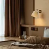 Vägglampa nordiskt enkelt sovrum mysig kreativ veckad retro sängen japansk stil vardagsrum bakgrund