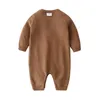 Rompers Baby Rompers Autumn Brown Long Sleeve Born Boys Girls Speeds quittuits Beletuits Winter With Studller Whithits Wear 230816