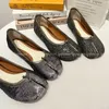 Отсуть обувь ippeum tabi обувь серебряные разделенные носки Bling Ballets Mary Janes Designers Shoes Plus 44 HKD230817
