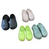 Slippers Summer Men's Beach Chaussures Chaussures de plate-forme féminines classiques Sandales de mousse de mousse de mousse d'extérieur Tlines étanches