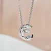 Collana a canale in argento sterling S925 Collana con luna di ghiaccio d'acqua Piccolo motivo di diamanti a vento profumato Stella di luna Collana versatile per collare 8TPT