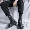Buty podzielone skórzane buty chelsea dla mężczyzn platforma kostki buty męskie gęste dolne buty motocyklowe sprężyna męskie masywne buty zwykłe 230816