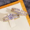 Группа Rings Huitan Hot Fashion Set Rings Женщины для свадебных аксессуаров Bling Cz Stone Luxury Engagement Party Современные женские ювелирные изделия J230817