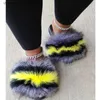 Slippers Sale Hot Summer Women Women Fox Fel Slippers Flipers Flipers Designer Slides de Peles Girls Black Fur Slides Lindos lâminas de peles grandes Sandal T230817