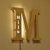 Oggetti decorativi Figurine Nome personalizzato Nome Alfabeto Decorazione in legno Light Light Light Light Letter Wall Ornament Hollow per bambini 230816 230816