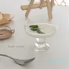 Vinglas med kreativ dessert glass stående kopp glas kall dryck fruktjuice gelé