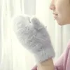 Guanti a cinque dita simpatici guanti di lana di coniglio femminile guanti invernali di fabbrica di pelliccia guanti senza dita guanti inverno femminile femminile mittens 230816