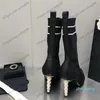 2023-WOMENS deslizam no salto de tricotar as botas de tornozelo 8 cm com pérolas trechas sexy e elegantes sapatos de vestido senhoras de neve de neve sapato de lazer