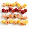 Flores decorativas grinaldas 20pcs 4cm de 4cm de flor pequeno broto de flor DIY Corto artesanal Acessórios de pulso Conjunto de decoração de férias Rose HKD230818