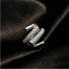 Designerringar Micro Zircon Cross -öppningsringar för kvinnor Charmiga fingerringar för tjej Fine Cz Gold Ring Smycken Anel Gift