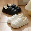 Slippers Bebealy mode harige slippers vrouw winter warme premium broodschoenen buiten comfortabel dik platform waterdichte slippers 230817