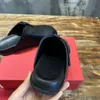 Vrouw sheos verstopt comfortabele sandalen designer merk platte slippers glijden klassieke casual schoenen suède kalfsleer binnenzool rubber zo strand sandaal 35-41