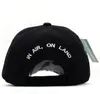 2023 Outdoor Sports Erwachsene Mode für Männer und Frauen klassische Baseball -Netzkappe Snapback Hut Frau Male Letter Baseball Cap D82