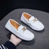 Sneakers luxe kinderloafers voor babyjongens meisjes schoenen mocassins zachte kinderen flats casual boot kinder bruiloft echte lederen schoenen j230818