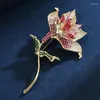 Broches 2023 Luxe Volledige zirkoon Lily Flower Vrouwelijke pak jas winterbroche bruiloft sieraden elegante pincode