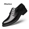 Kleiderschuhe Misalwa Frühlings- / Sommer Hollow Classic Derby Herren -Kleiderschuhe atmungsaktives Bitty Oversized 47 48 49 Casual Business Anzugschuhe 230817