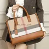 Totes 2023 Neues Luxusdesigner Leder -Tasche Mody Women Handtaschen große Umhängetasche lässig Lady große Kapazität Einkaufstasche HKD230818