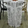 Ładownik stołowy 70*300 cm Wedding White Lace Flower Table Romantic Laciness Dekoracja stolika nowoczesna dla ślubnych pryszniców okładka stolika 230818