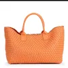 Totes 2023 New Woven Tote Big Bag Fashion High-klass Handbag Star med samma trend Handväska axelväska HKD230818