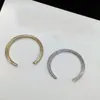 CL BANGLE FOR ЖЕНЩИНА ОФИЦИАЛЬНЫЕ РАЗРЕШЕНИЯ БРЕНДЫ КЛАССИКАЯ СИЛЕТ 925 Серебряная бриллиантовая мода Высоко высокая стойка передовых материалов годовщины 002