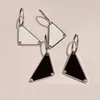 Stud Men Metal Triangle Dangle Earing Stud Modna biżuteria stal nierdzewna Zakarta Parowanie Lady Fashion Ohrringe Prosty klip na projektanta Retro ZB044