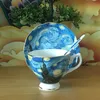 Taglie Drop 1Set Coffee Art Painting Bone China Ceramic Coppe con bottiglia d'acqua del cucchiaio Pestino regalo di compleanno 230817 230817