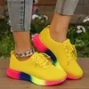 Kleiderschuhe atmungsaktiven Netzkeils Sneakers Frauen 2023 Herbst Schnüren -up -Gelegenheitssportschuhe Frau Plus Size 43 Weiche Boden vulkanisierte Schuhe T230818