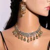 Colliers pendants European et américain Retro exagéré Collier de bijoux carré géométrique avec boucles d'oreilles en eau