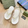 Summer 2023 New Type Herringbone Slippers with Feet Clipping G Family Beach Men and Women's Same Style Couple flip flops Women's Slippers Holiday Couple Sandals